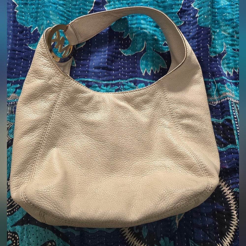 Michael Kors 'Fulton'Cream Leather Hobo Bag - Picture 2 of 13